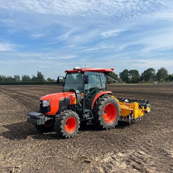 kubota.jpg